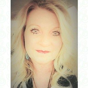 Meet your Posher, Paula